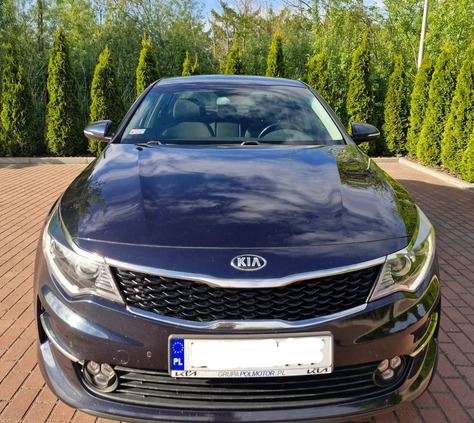 Kia Optima cena 55000 przebieg: 163000, rok produkcji 2018 z Koszalin małe 232